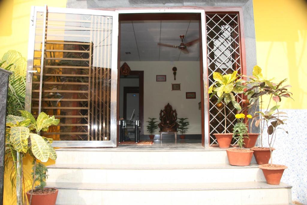 Hotel Maa Kamakhya Puri Esterno foto